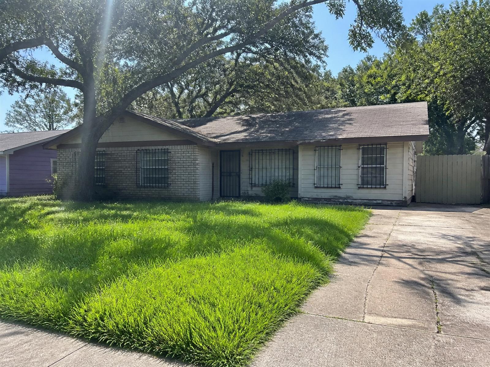 Older brick ranch home in a San Antonio neighborhood sold to Legacy for cash